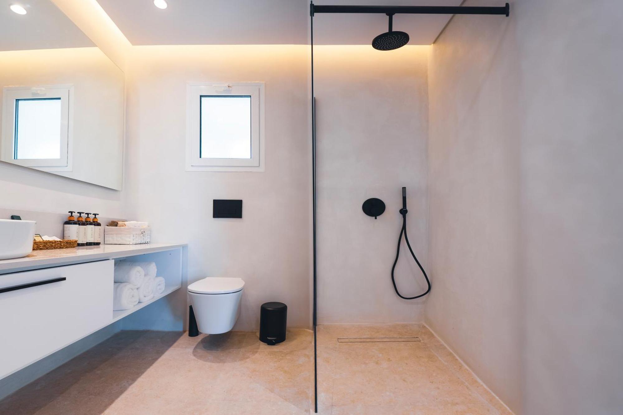 Wellclub - Wellness Family Experience - Seaview Hotel Paphos
