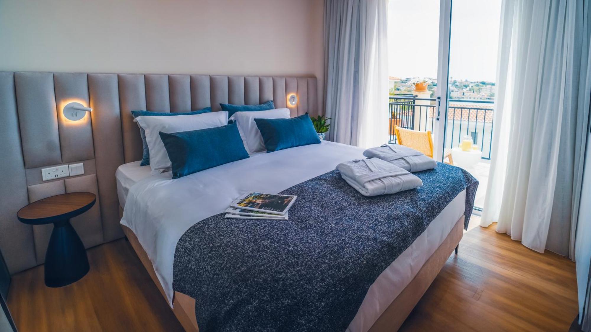 Wellclub - Wellness Family Experience - Seaview Paphos